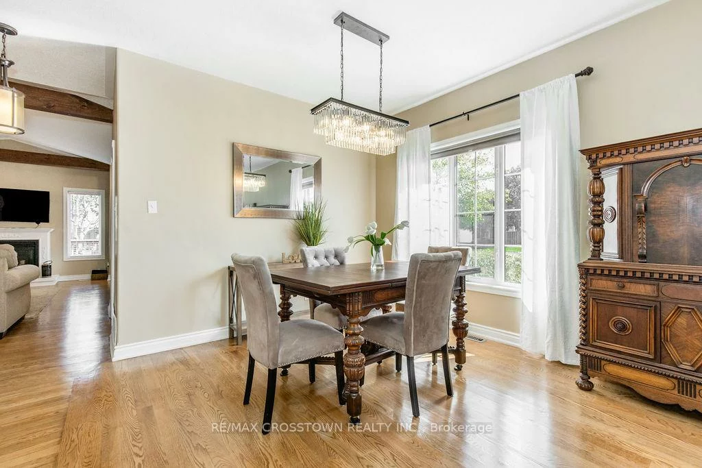 1, Bloxham, Innis-Shore, Barrie