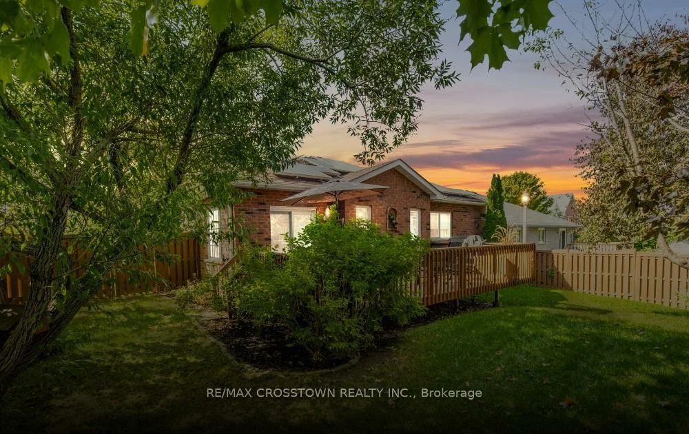 1, Bloxham, Innis-Shore, Barrie