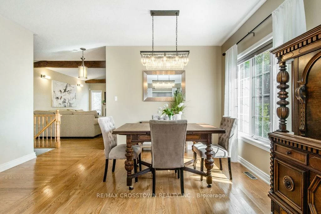 1, Bloxham, Innis-Shore, Barrie