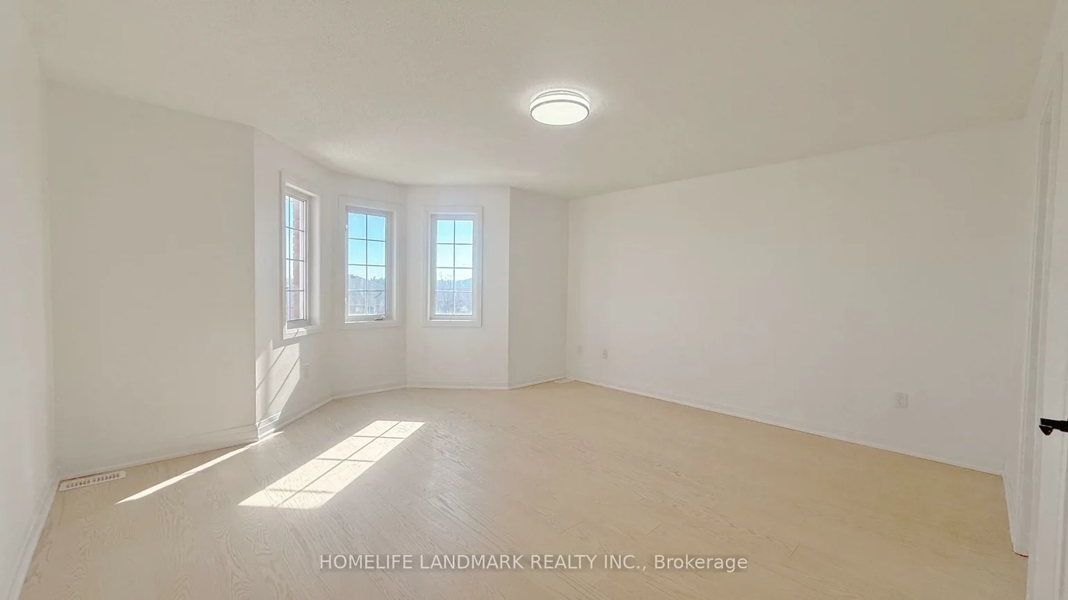 115, Chalmers, Painswick South, Barrie