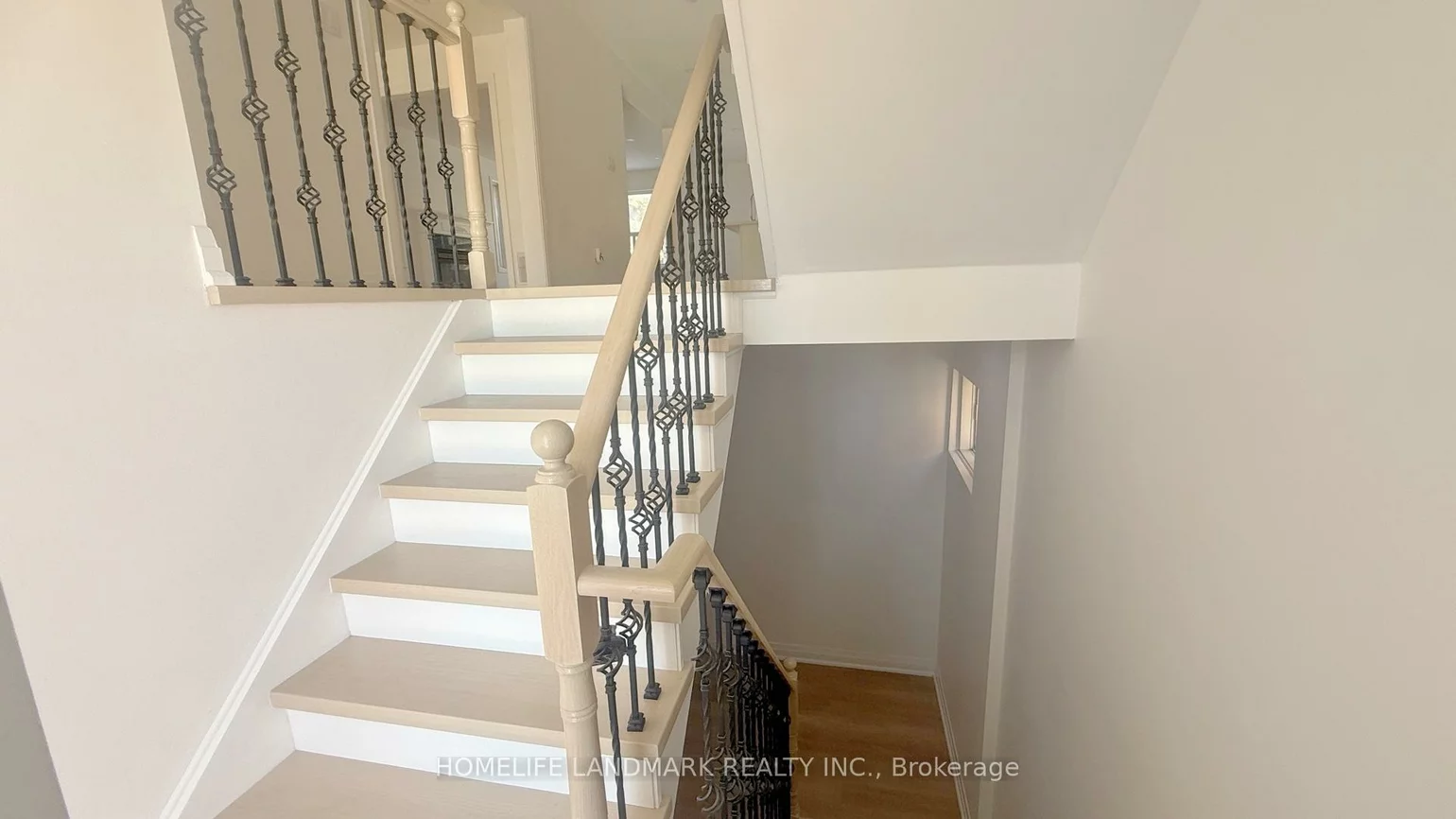 115, Chalmers, Painswick South, Barrie