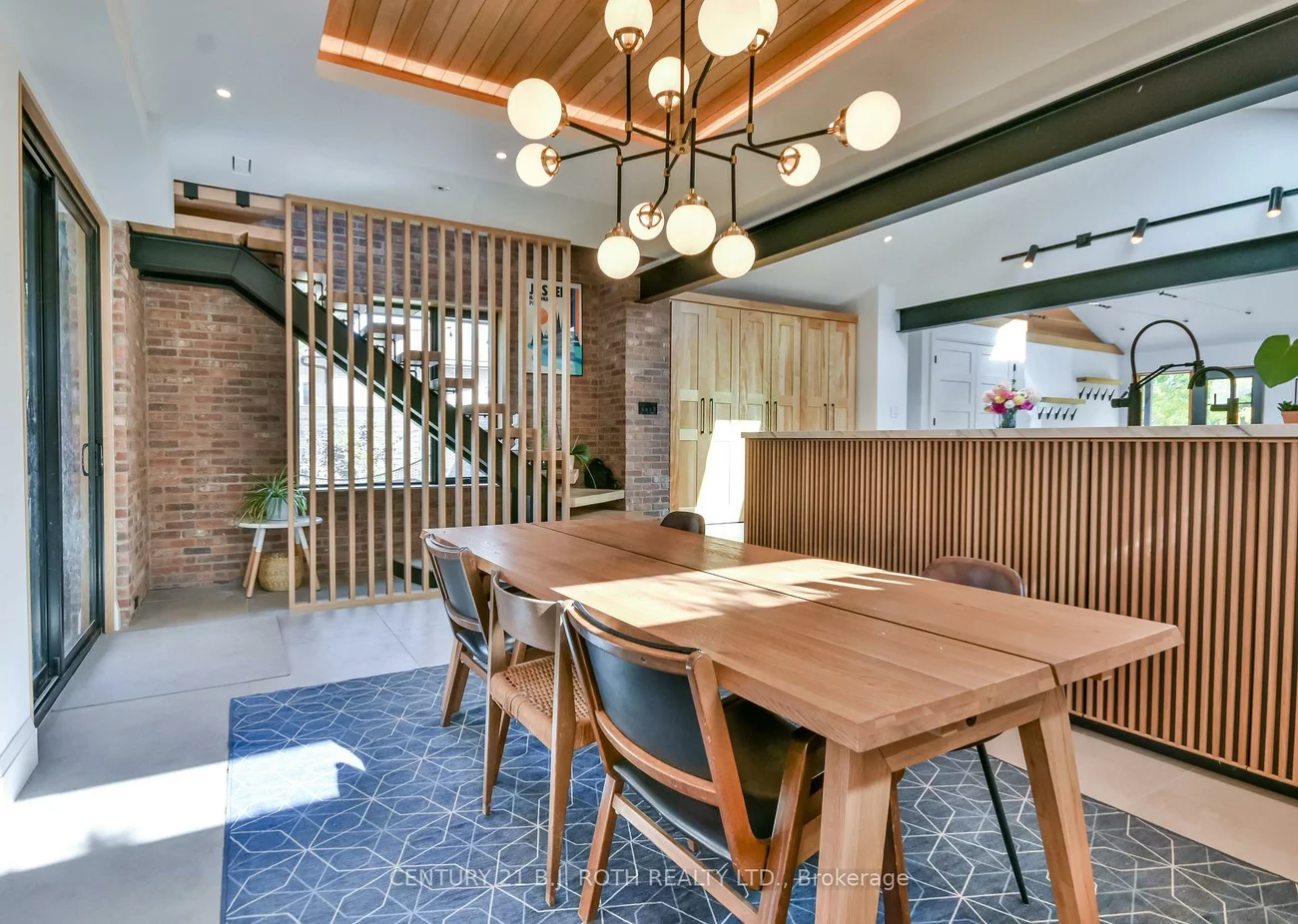 20, Weldon, Codrington, Barrie