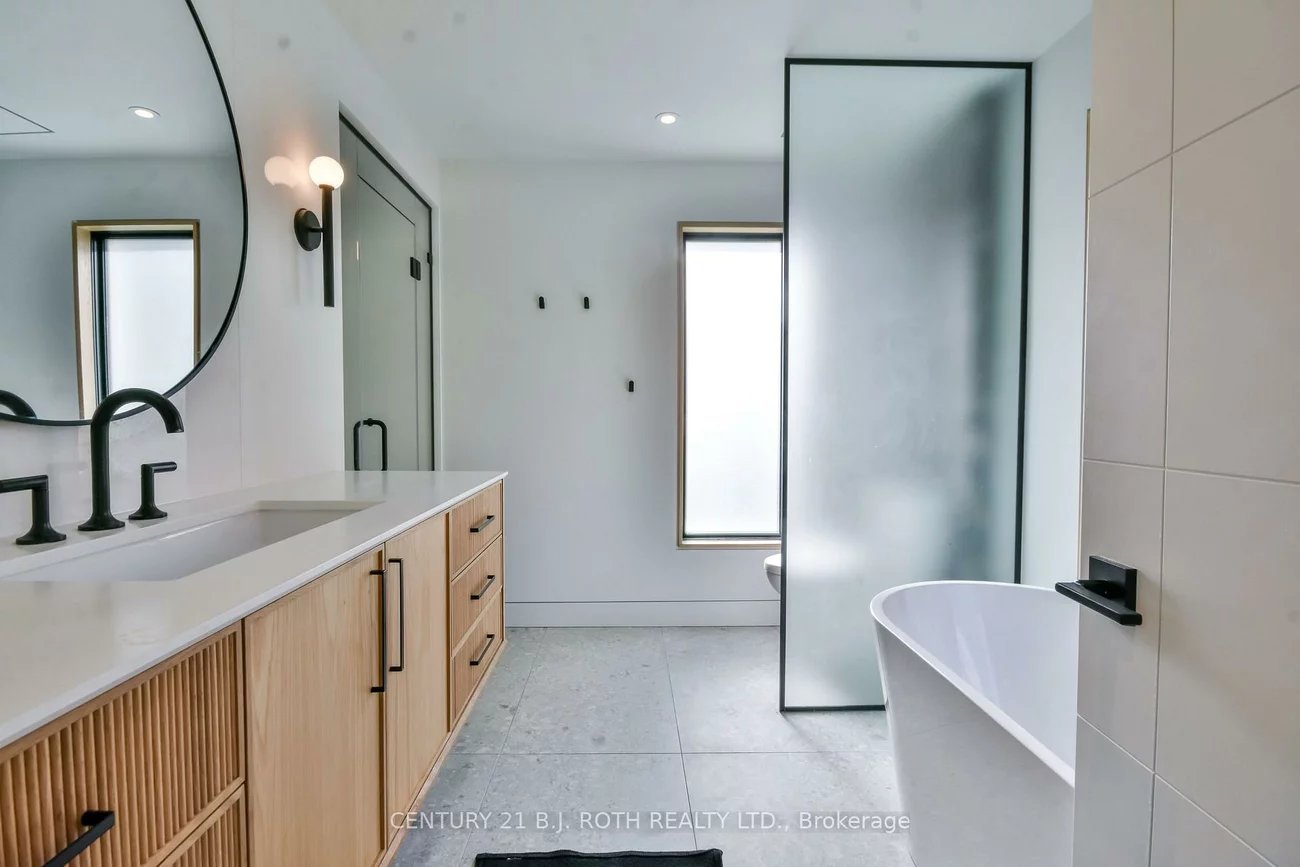 20, Weldon, Codrington, Barrie