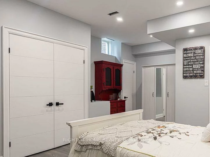 37, Muirfield, Holly, Barrie