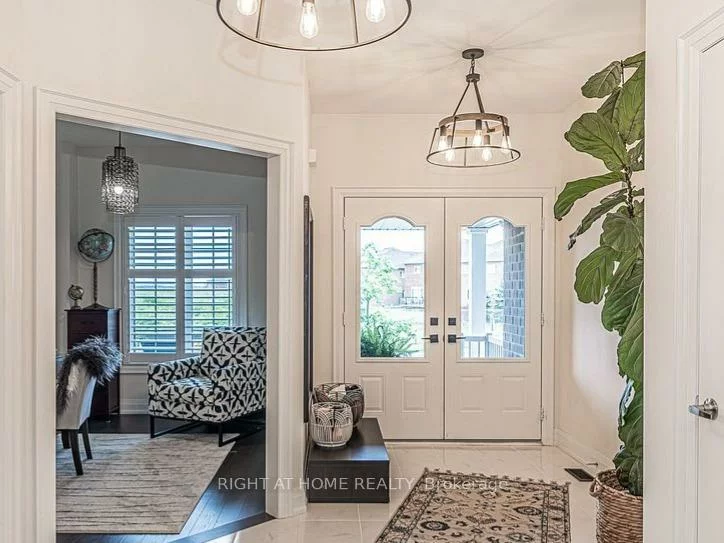 37, Muirfield, Holly, Barrie