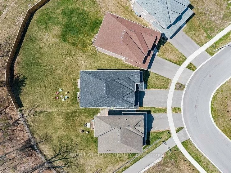 37, Muirfield, Holly, Barrie