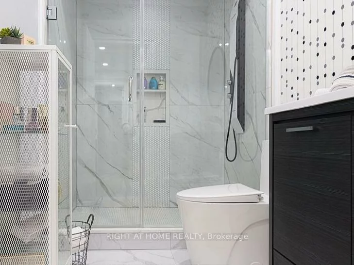 37, Muirfield, Holly, Barrie