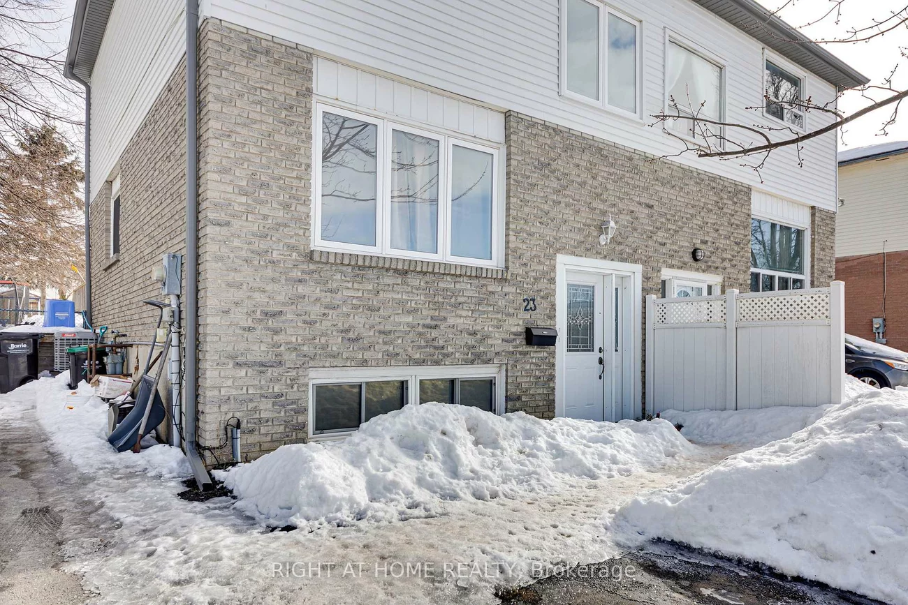 23, Carlton, Cundles East, Barrie
