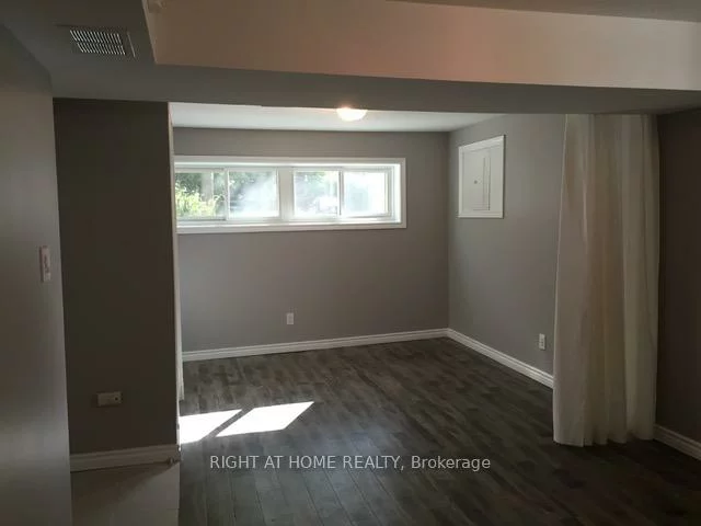 23, Carlton, Cundles East, Barrie