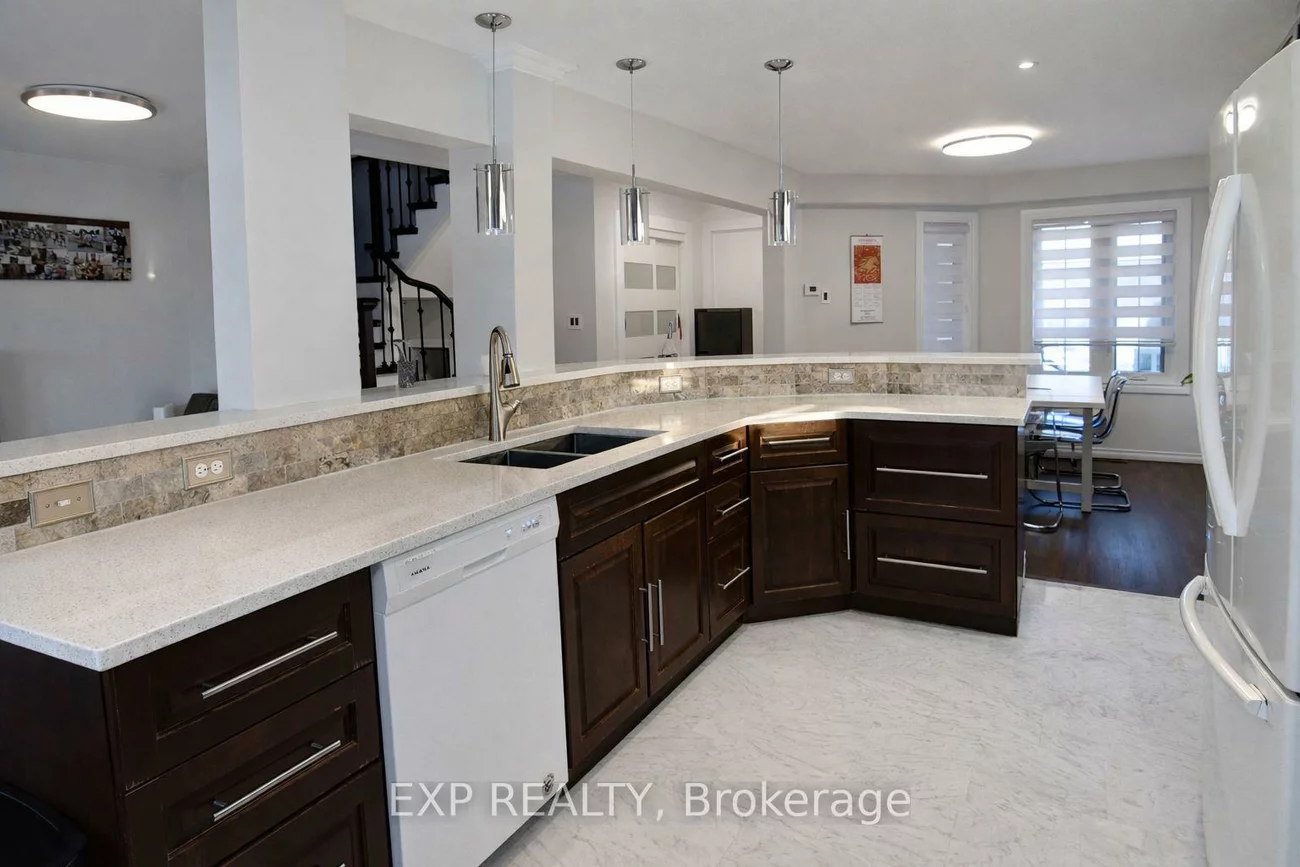 30, Aikens, Holly, Barrie