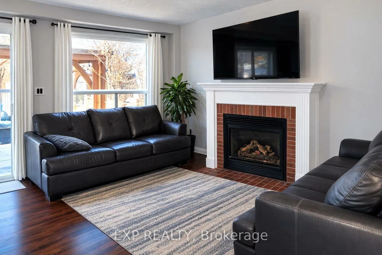 30, Aikens, Holly, Barrie