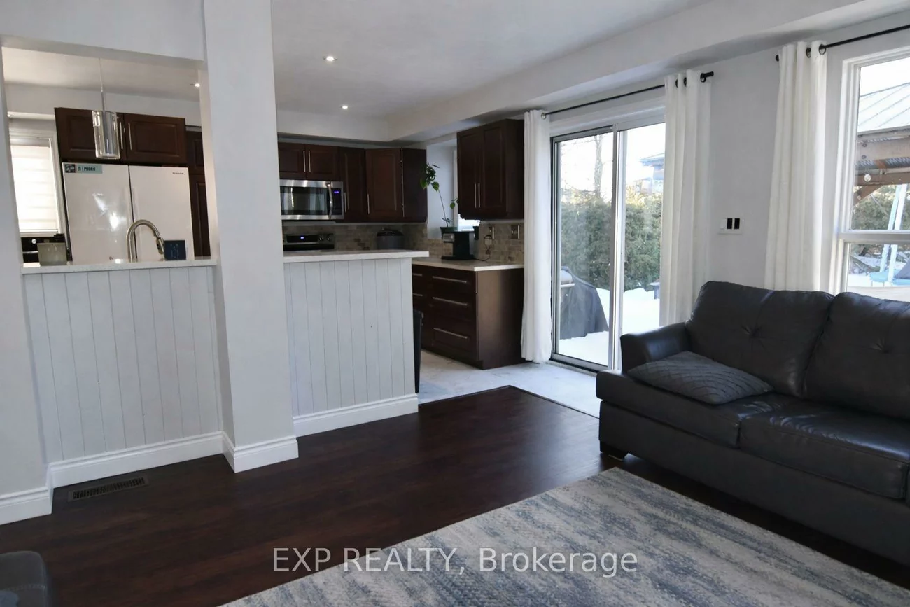 30, Aikens, Holly, Barrie