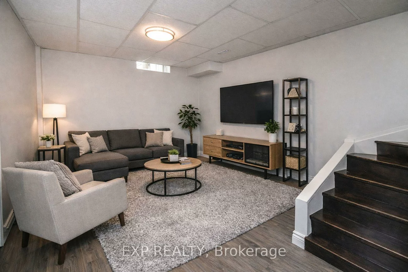 30, Aikens, Holly, Barrie