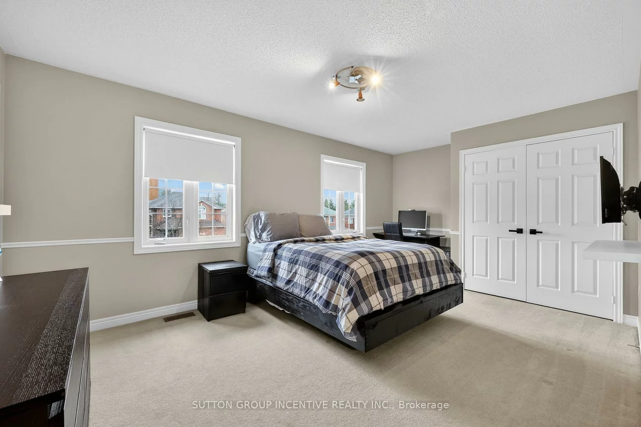 26, Prince Of Wales, Innis-Shore, Barrie