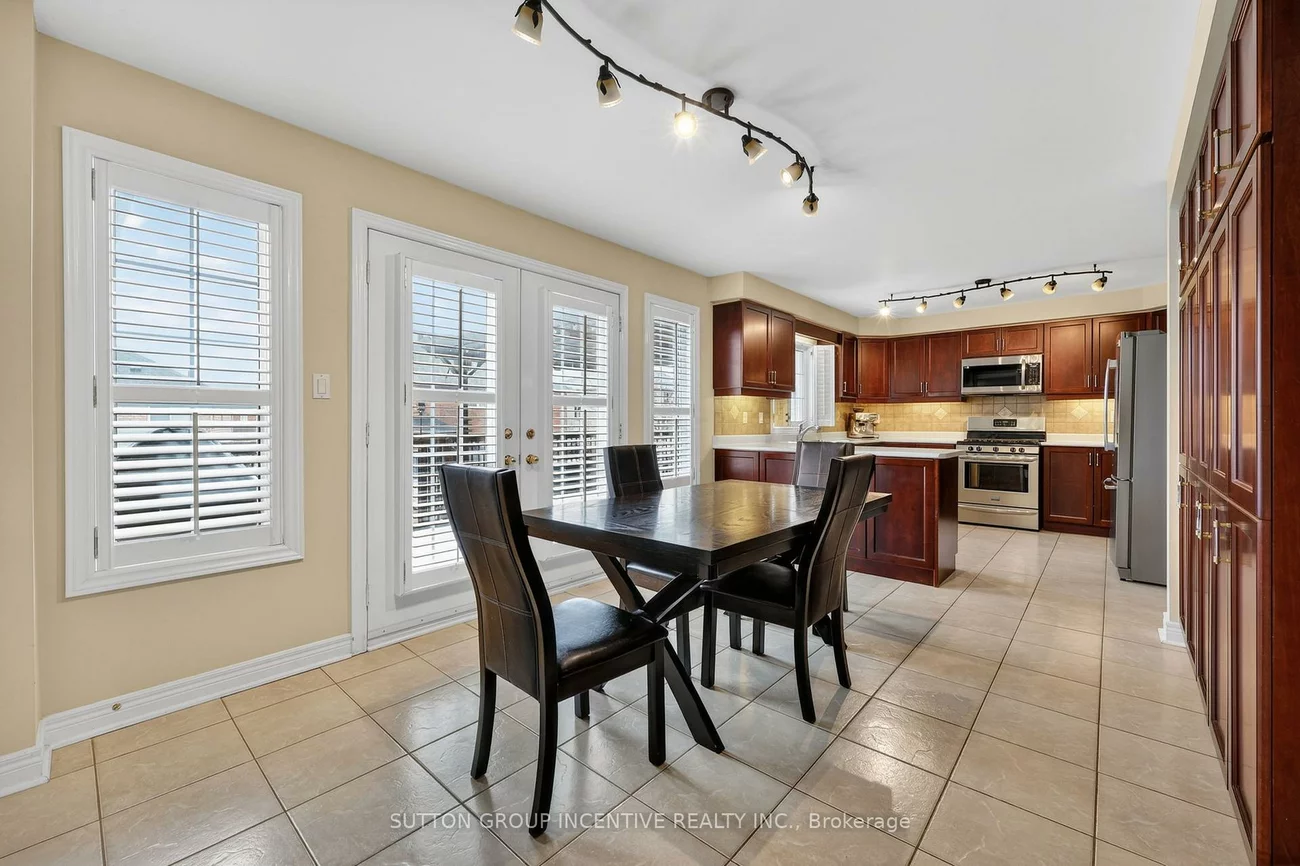 26, Prince Of Wales, Innis-Shore, Barrie