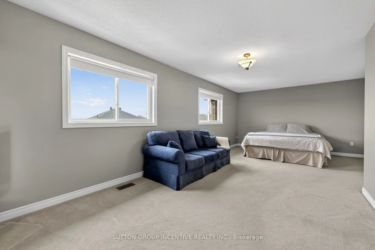 26, Prince Of Wales, Innis-Shore, Barrie