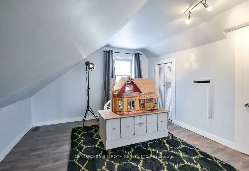 39, Grove, City Centre, Barrie