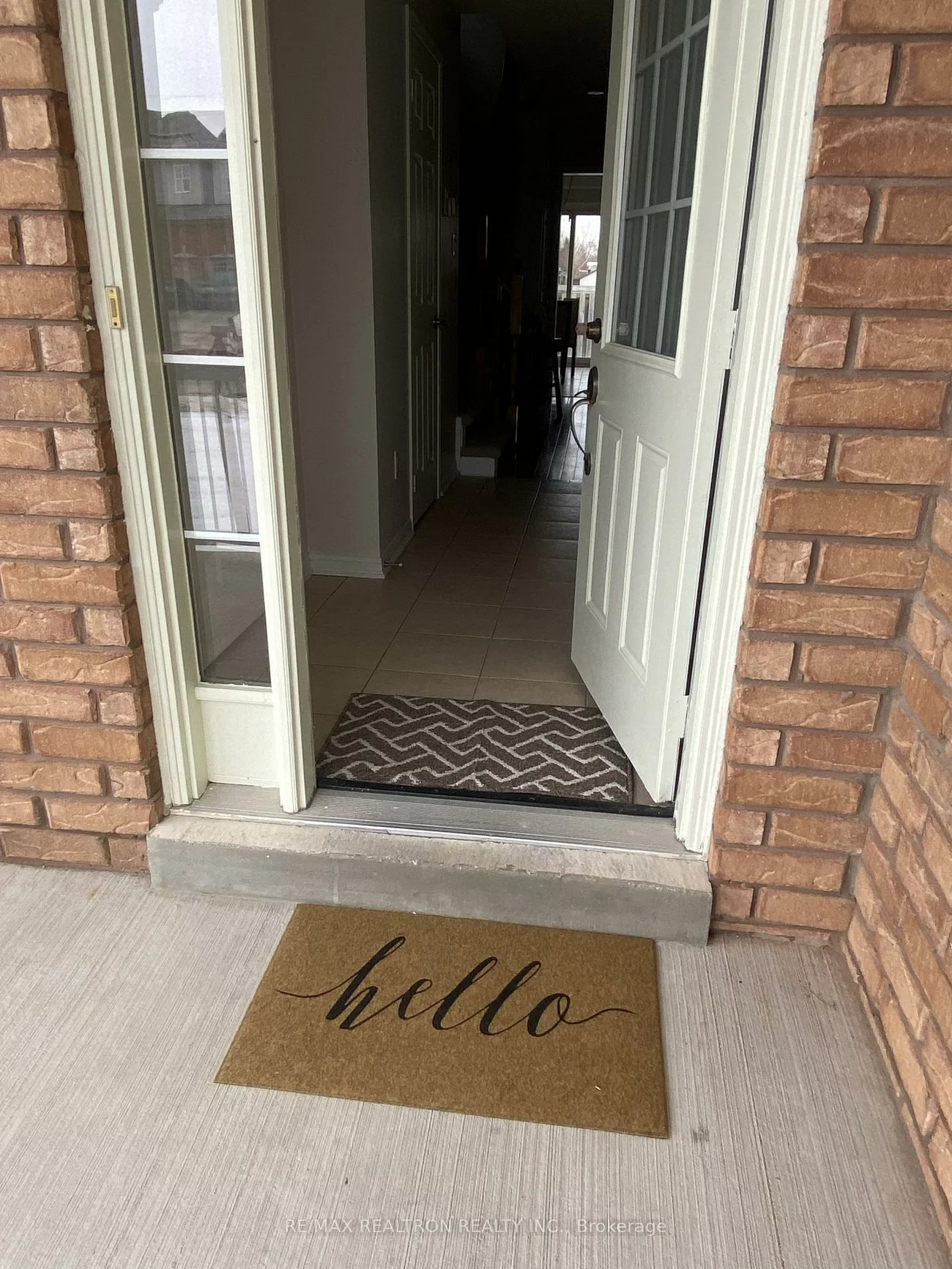 70, Commonwealth, Innis-Shore, Barrie