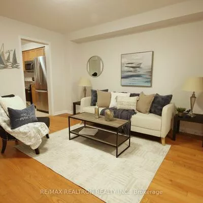 70, Commonwealth, Innis-Shore, Barrie