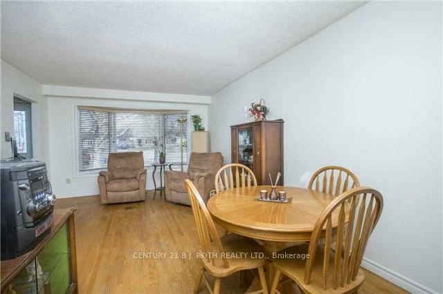 17, Burbank, Wellington, Barrie
