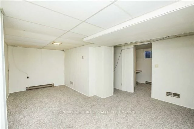 17, Burbank, Wellington, Barrie