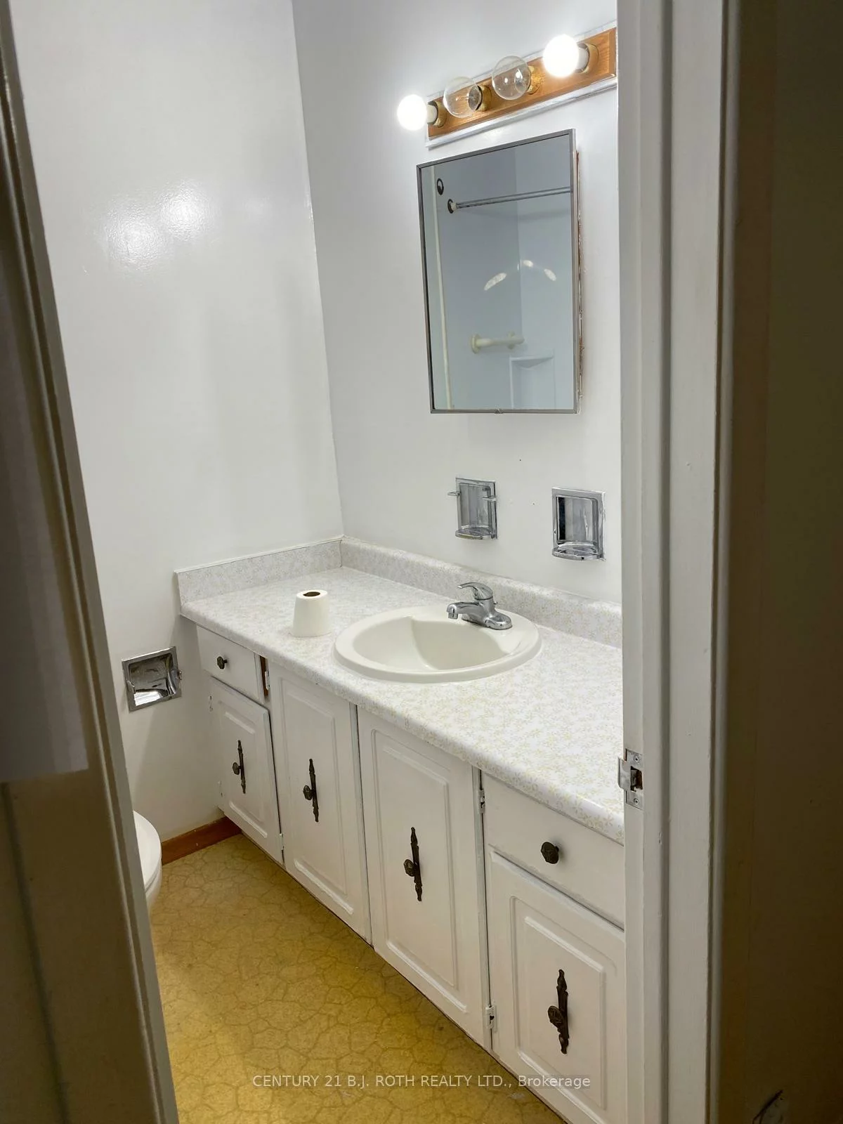 17, Burbank, Wellington, Barrie