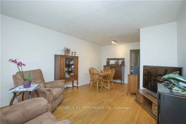 17, Burbank, Wellington, Barrie