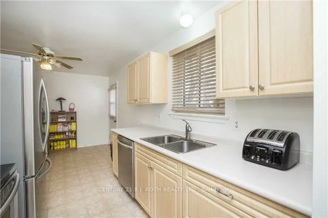 17, Burbank, Wellington, Barrie