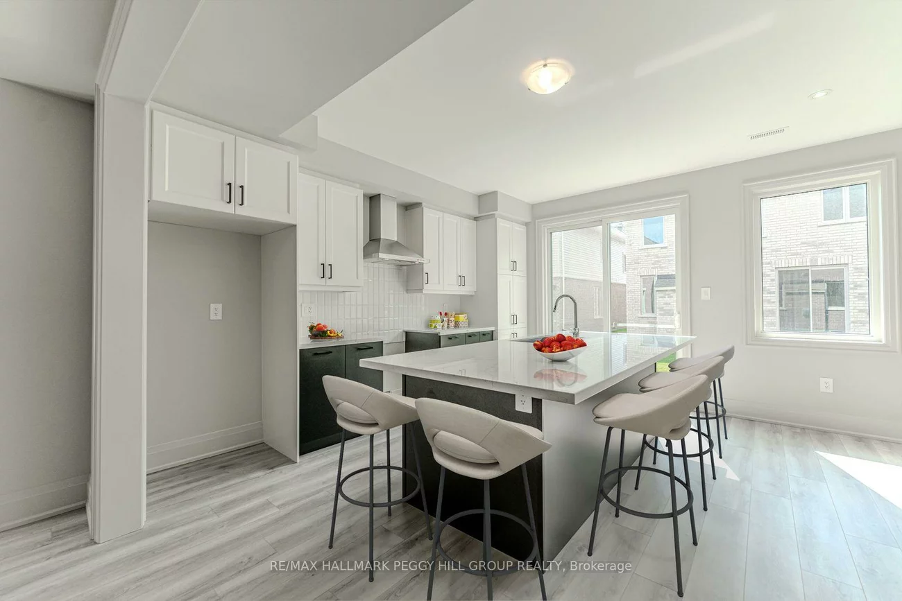 5, Amsterdam, Innis-Shore, Barrie