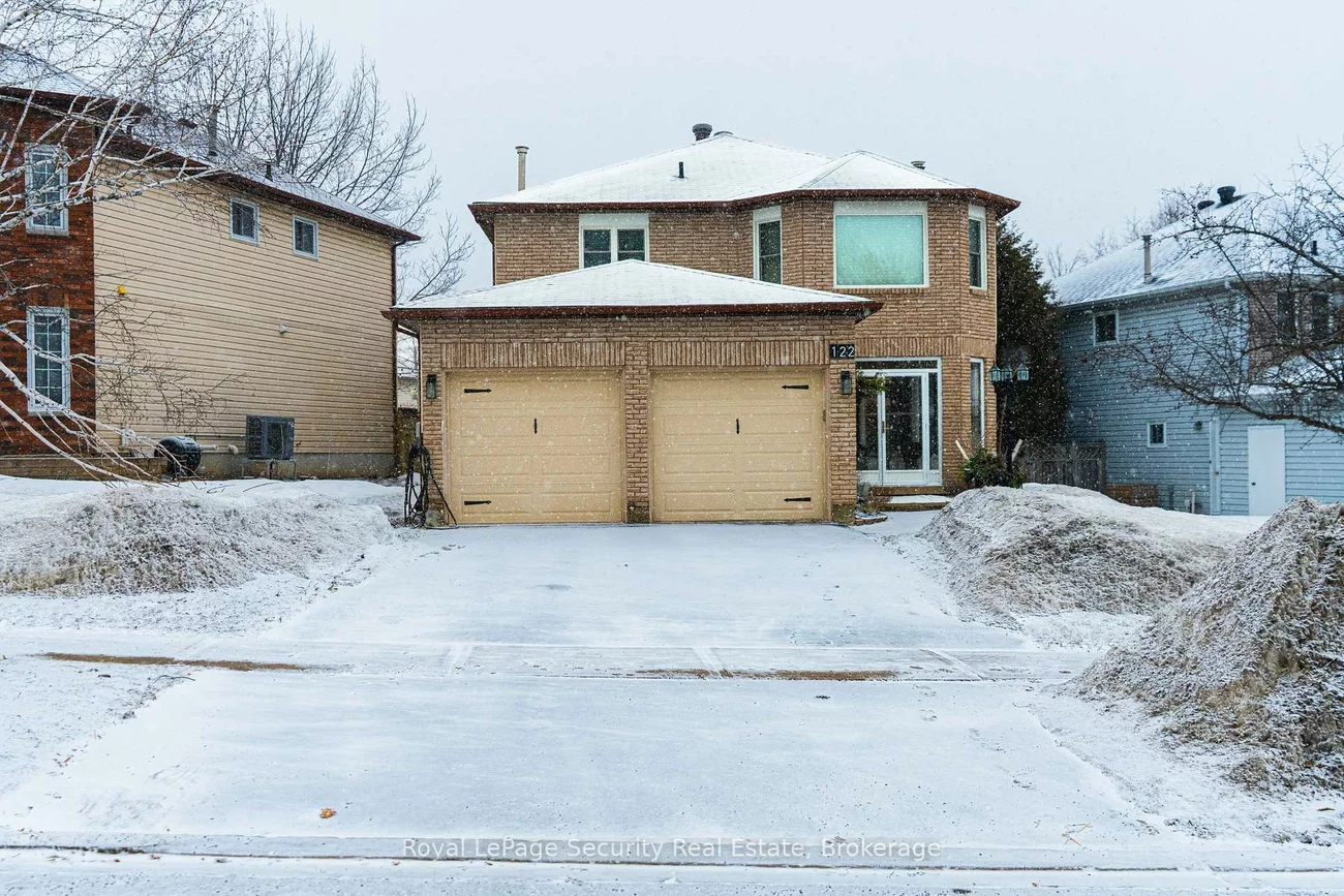 122, Browning, Letitia Heights, Barrie