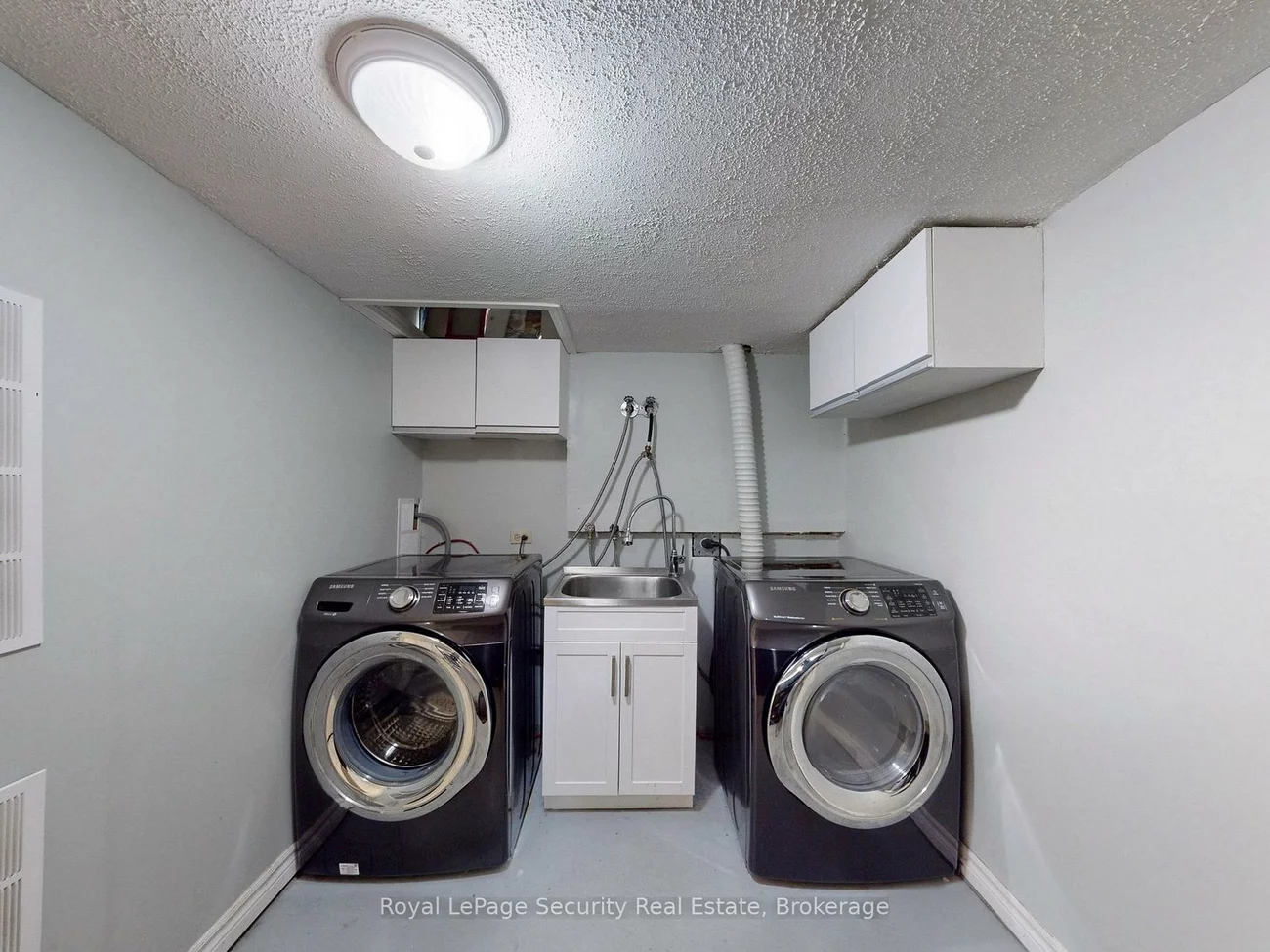 122, Browning, Letitia Heights, Barrie