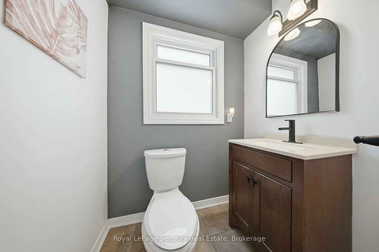 122, Browning, Letitia Heights, Barrie