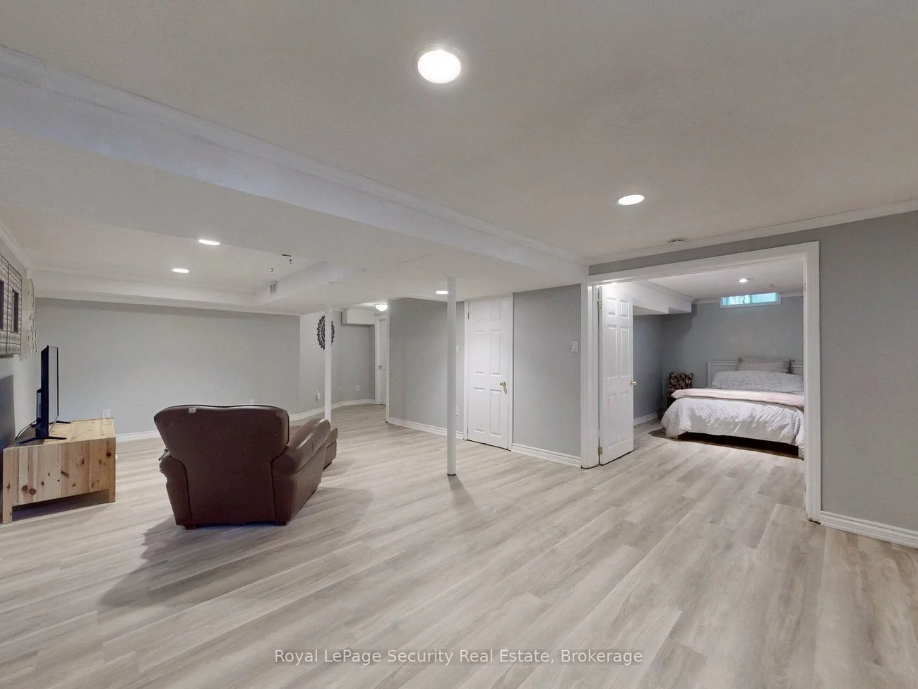 122, Browning, Letitia Heights, Barrie
