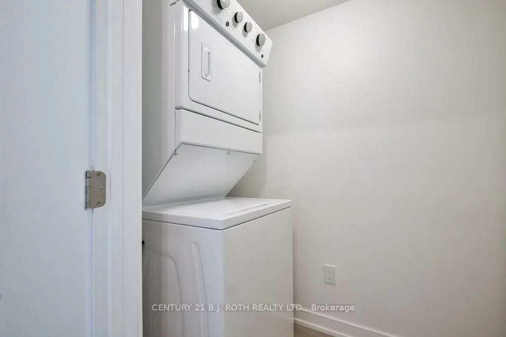 104, Blue Forest, Innis-Shore, Barrie