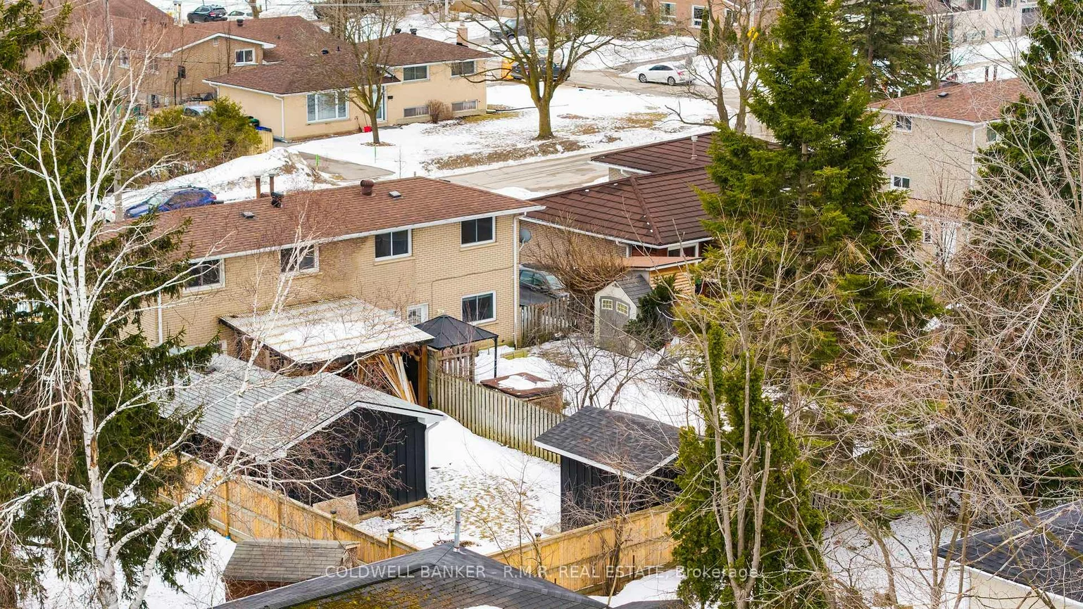 8, Charlbrook, Cundles East, Barrie