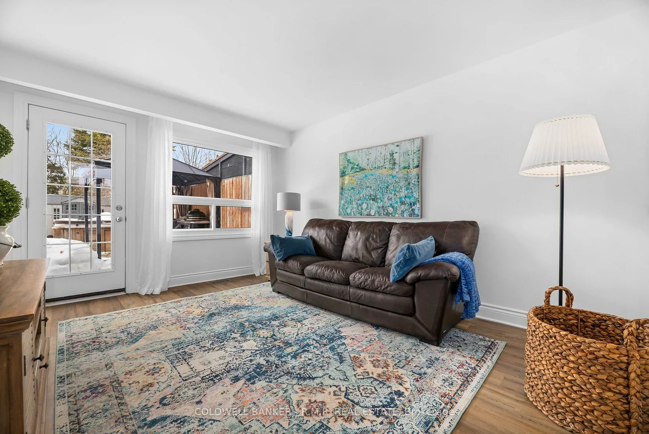 8, Charlbrook, Cundles East, Barrie