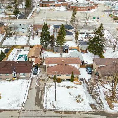 8, Charlbrook, Cundles East, Barrie