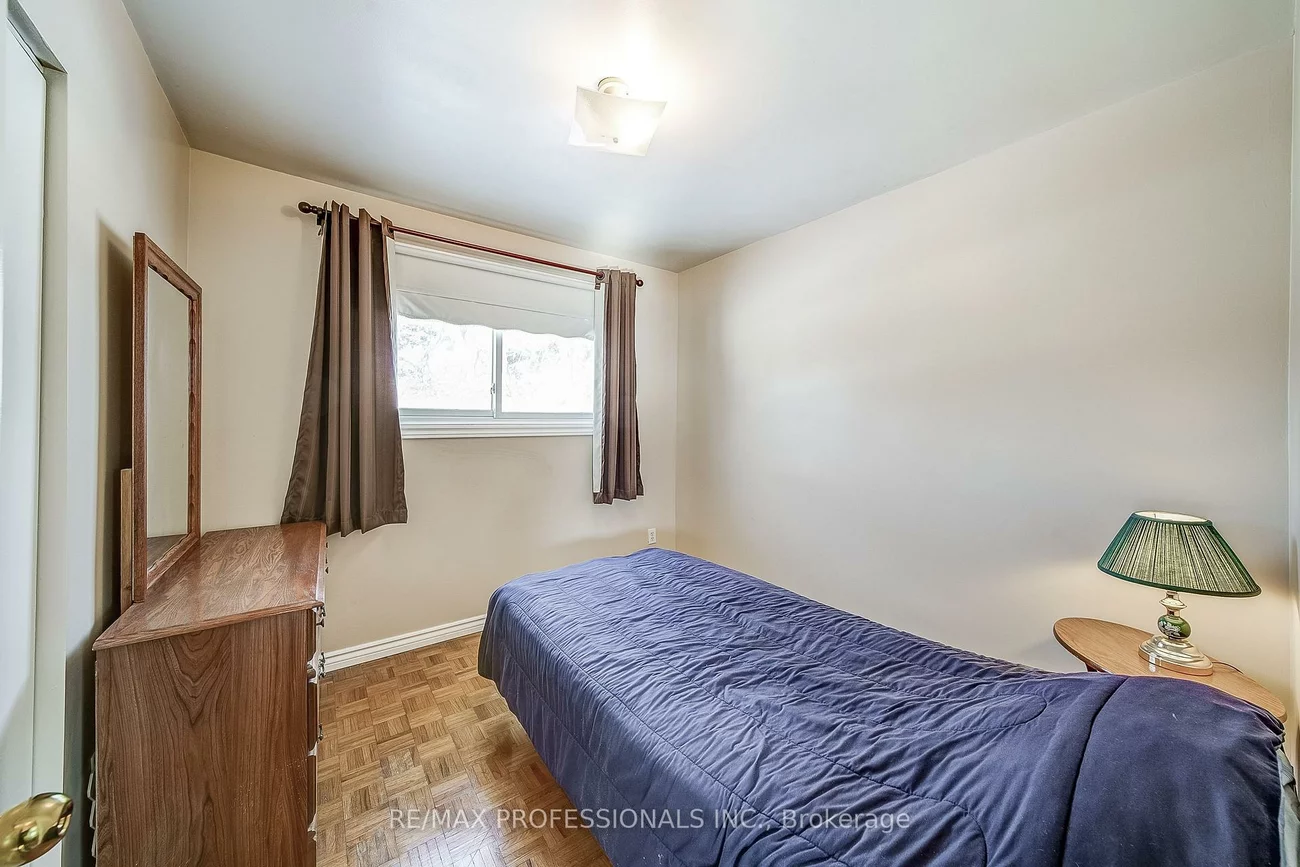 2, Agnes, Wellington, Barrie