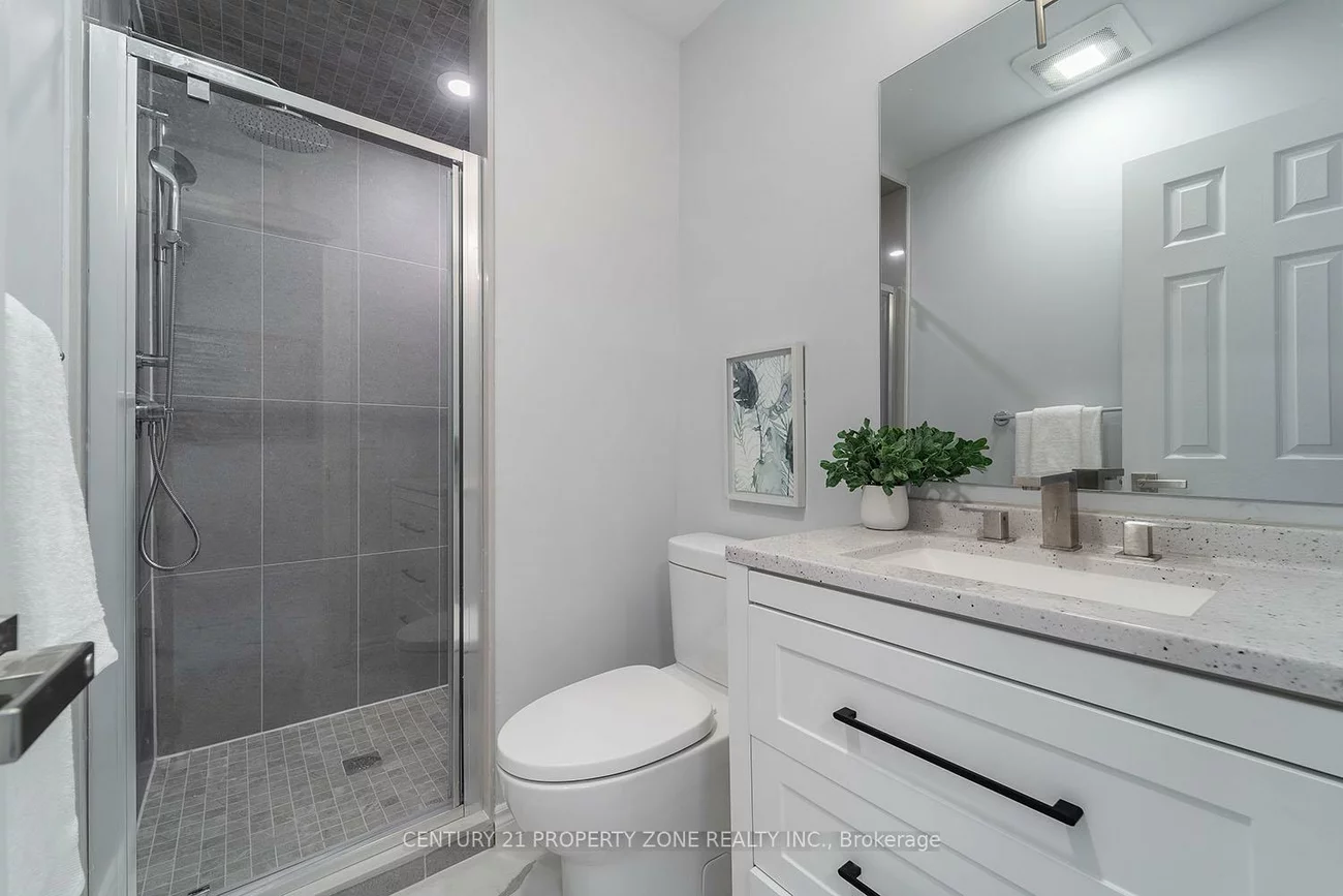 39, SYLVIA, Grove East, Barrie