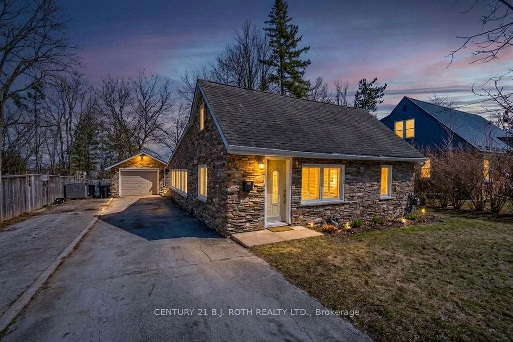 45, GROVE, Queen's Park, Barrie