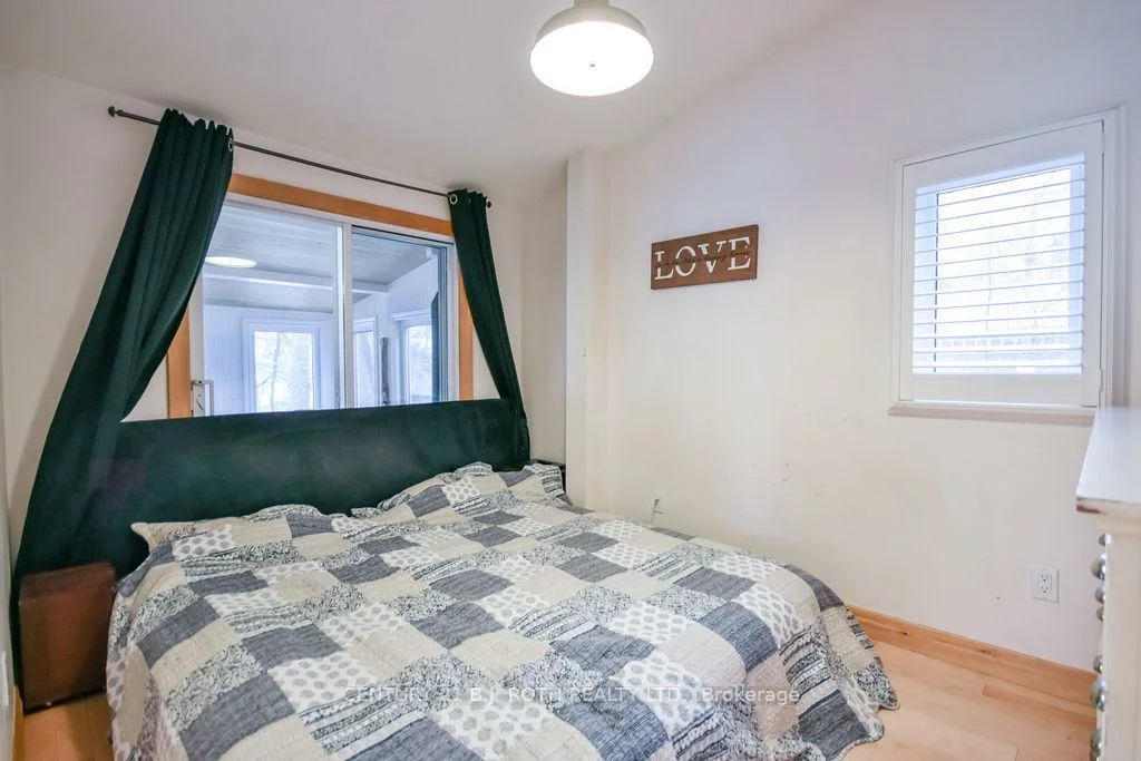 45, GROVE, Queen's Park, Barrie