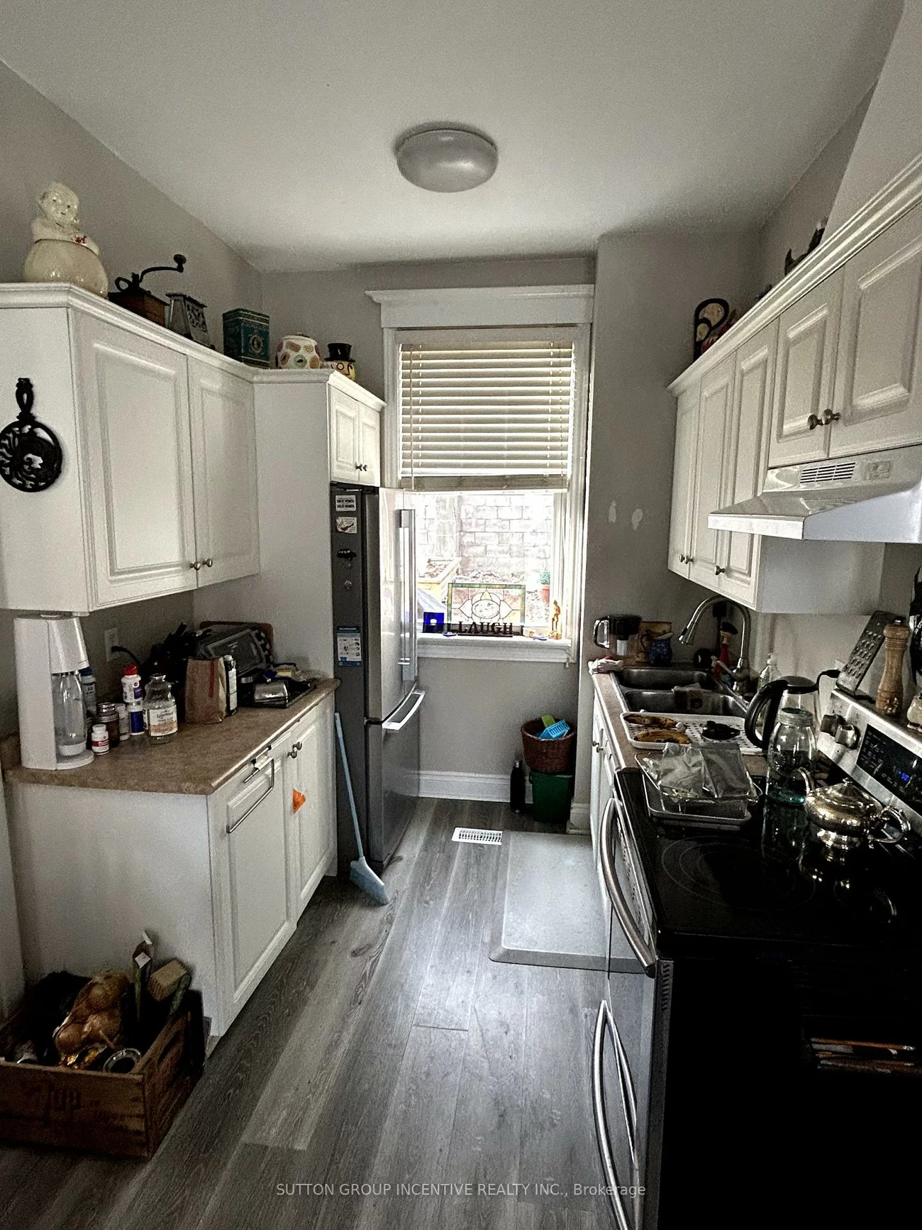 166, Collier, Codrington, Barrie