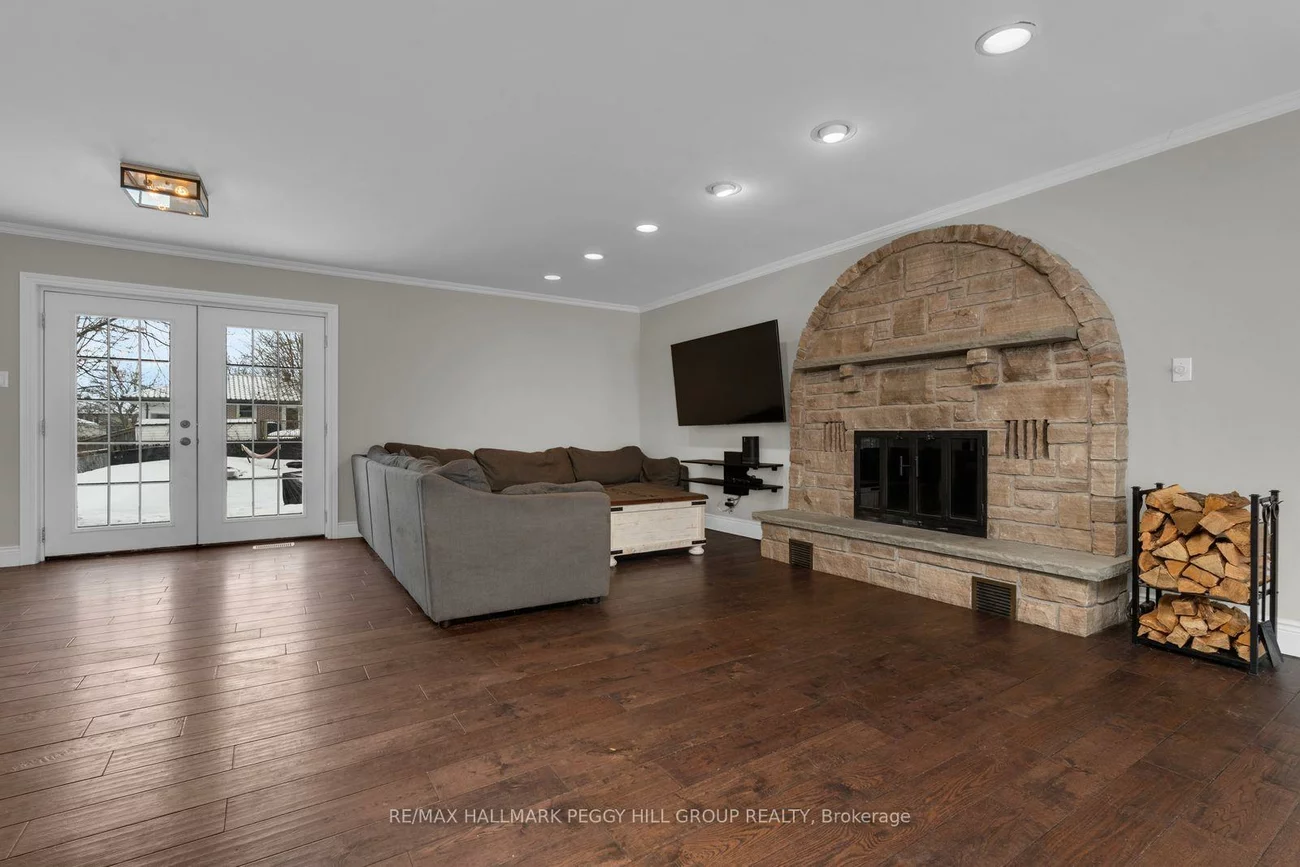 235, St Vincent, Wellington, Barrie