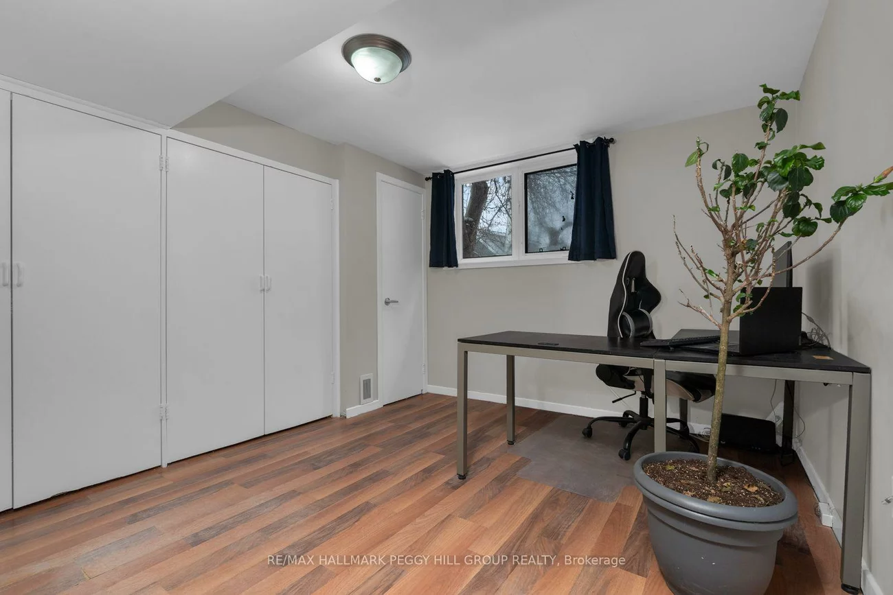 235, St Vincent, Wellington, Barrie