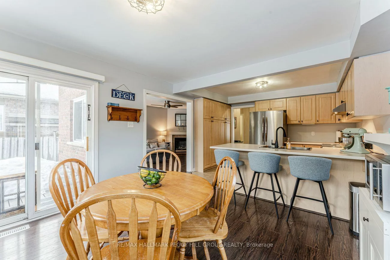 26, Kenwell, Holly, Barrie
