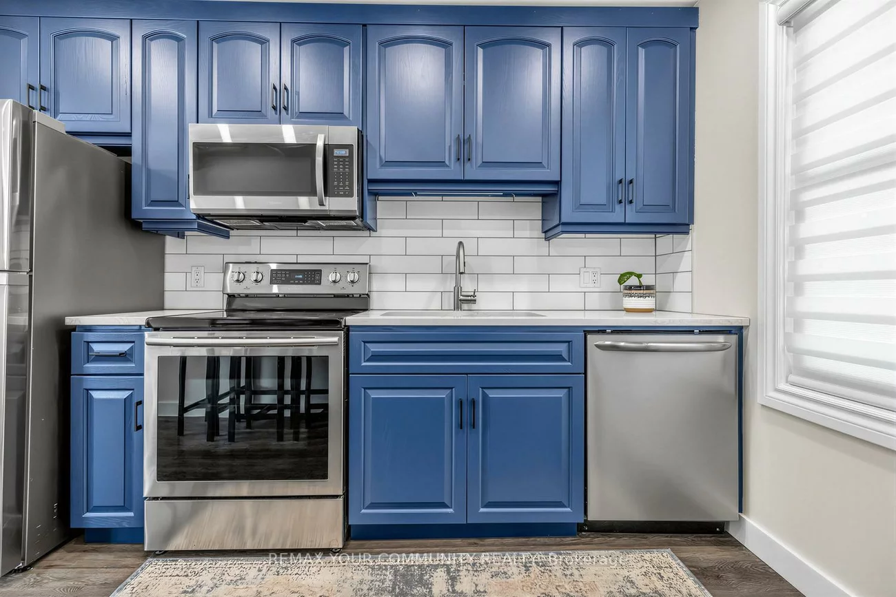 6, Newton, Wellington, Barrie