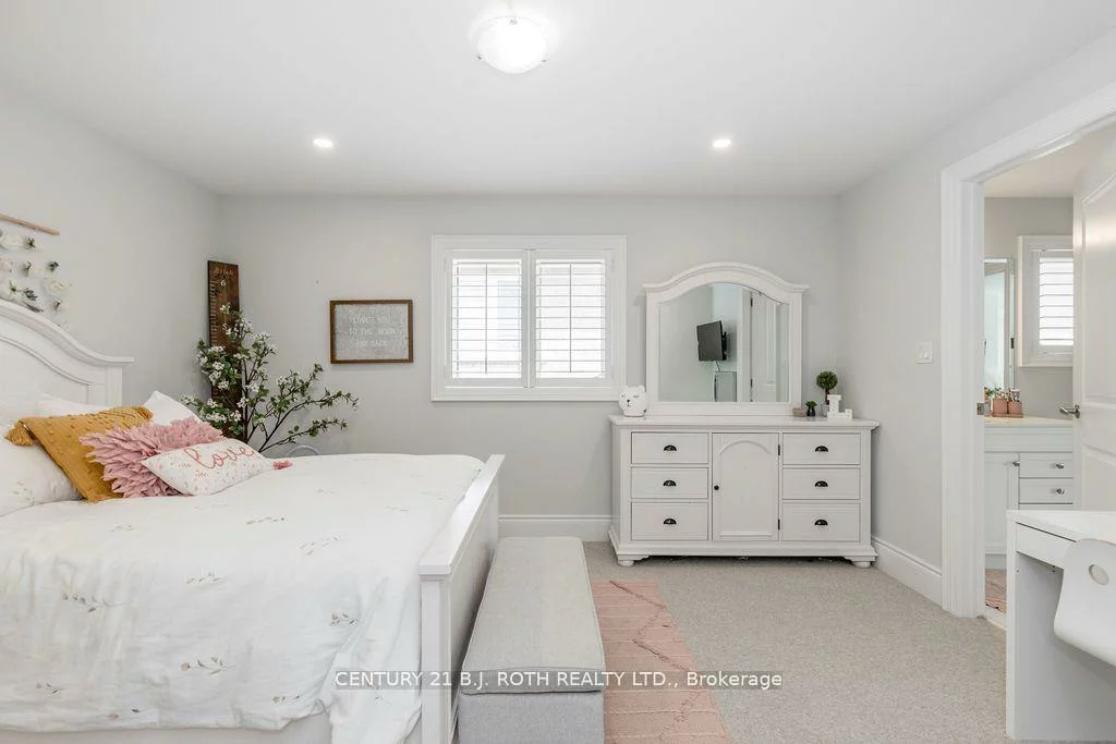 20, WESTMINSTER, Innis-Shore, Barrie