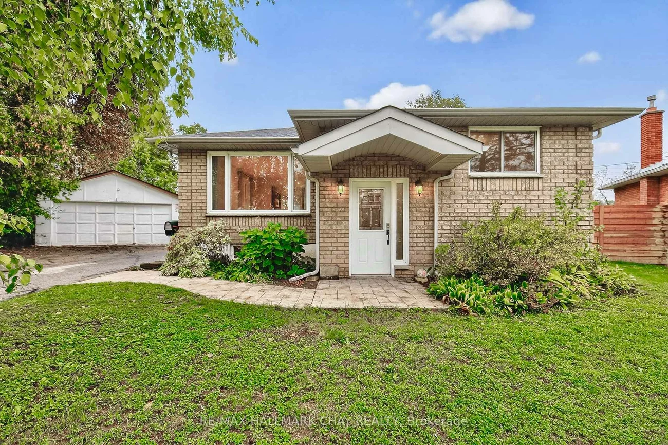29, Oakley Park, Wellington, Barrie