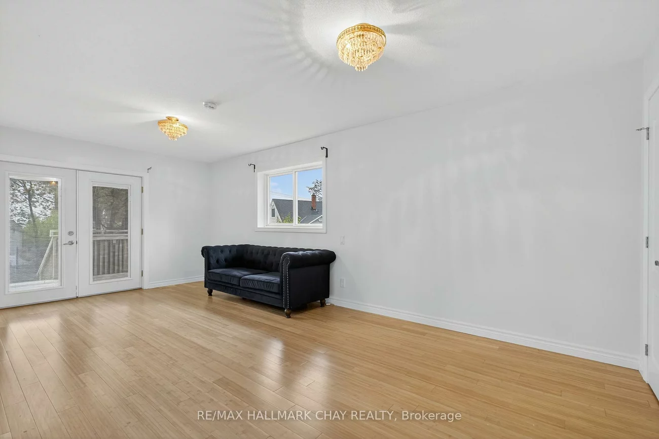 29, Oakley Park, Wellington, Barrie