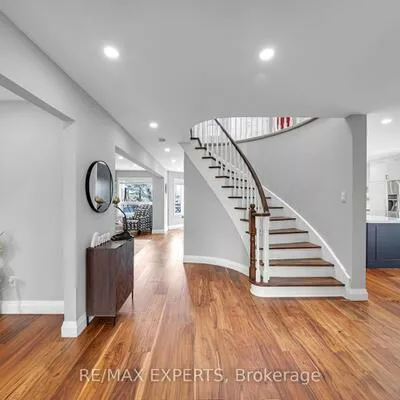 28, Bishop, Ardagh, Barrie